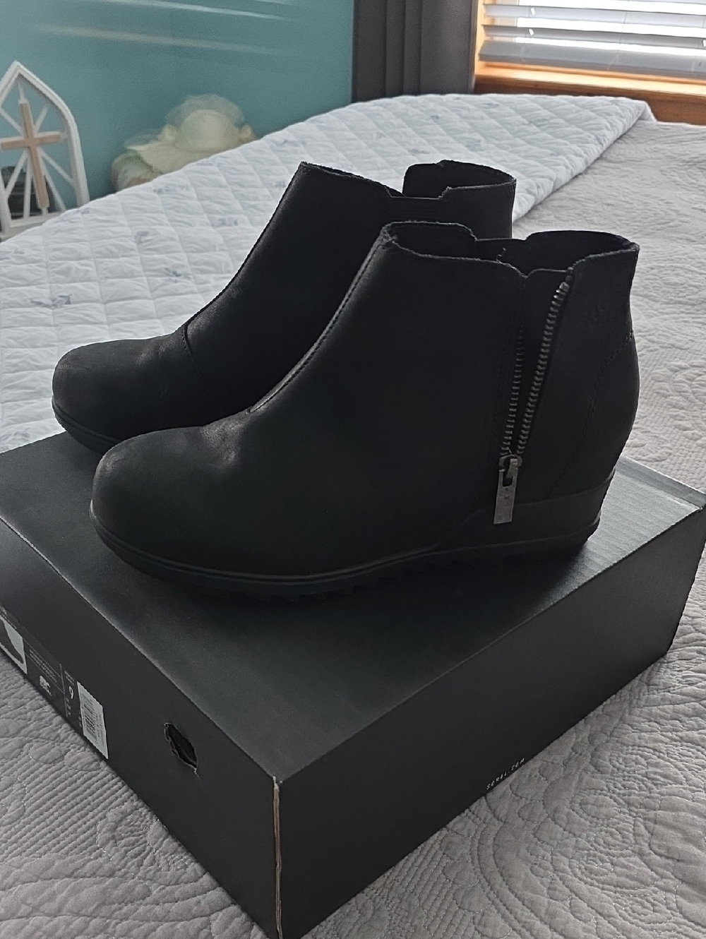 Sorel Black Wedge Ankle Booties with Side Zip